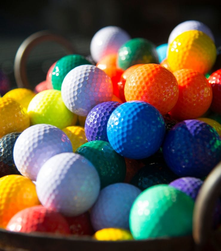 colored golf balls -the best golf balls for beginners