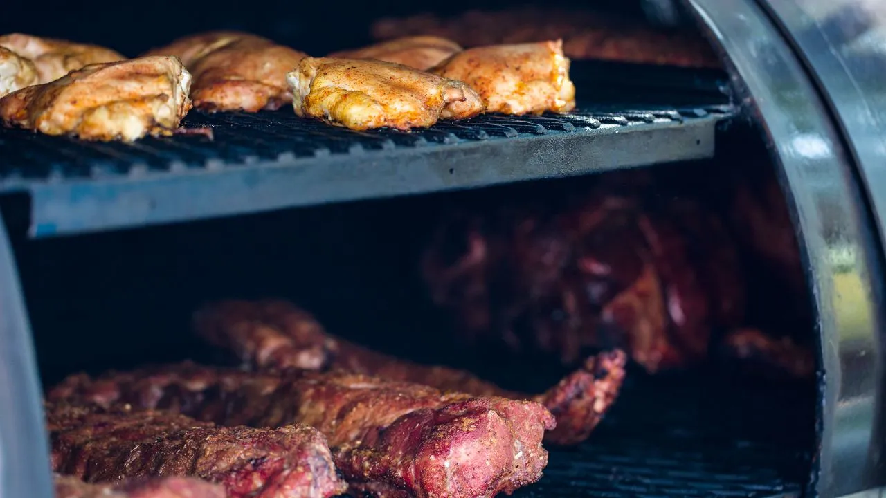 Can a Smoker Be Used as a Grill?