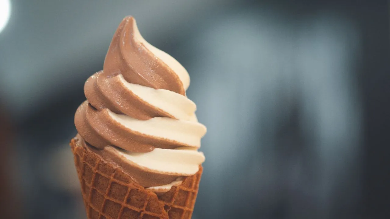 How long does it take to make ice cream in a soft serve machine?