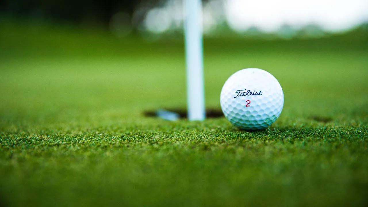 what are the best golf balls to play with?